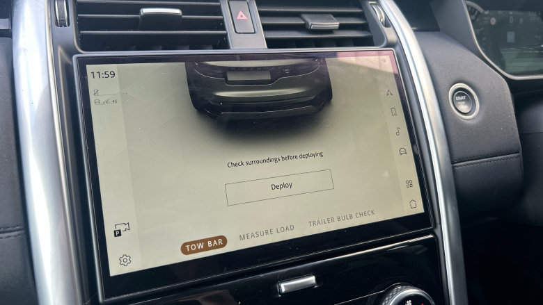 Land Rover Discovery 3.0 D300 S 5dr Auto Diesel Station Wagon